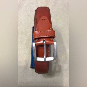 Johnston & Murphy Men’s Brown Leather Buckle Belt Size 40 - B123